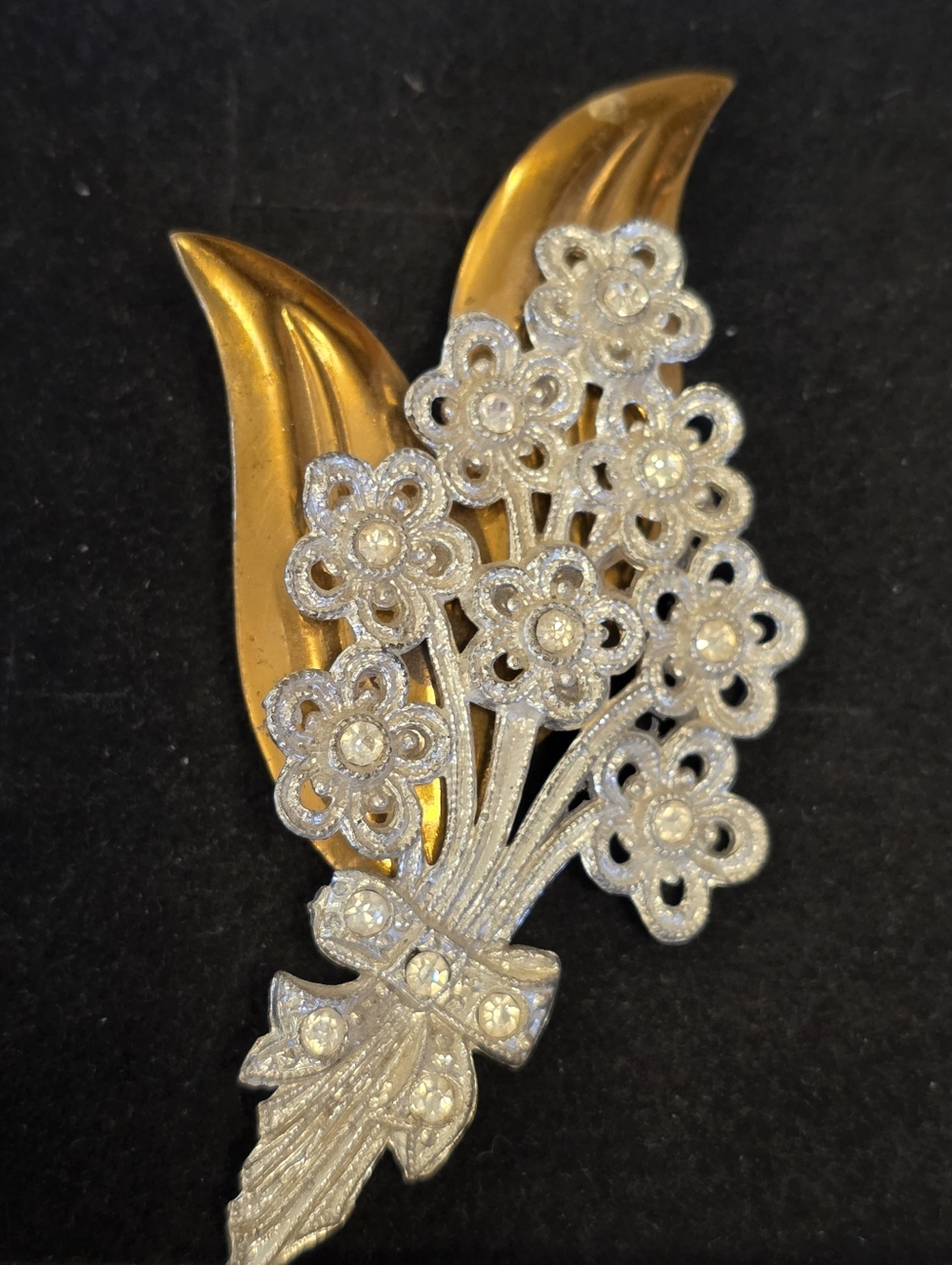 Vtg Gold Tone Silver Rhinestone Encrusted Floral Leaf Brooch Art Deco MCM READ
